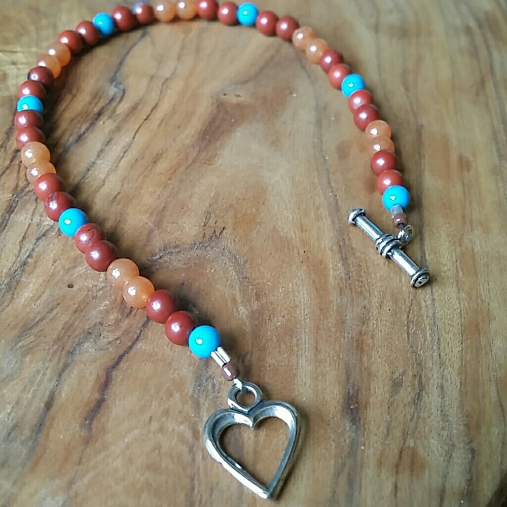 NWOT Multi beaded bracelet